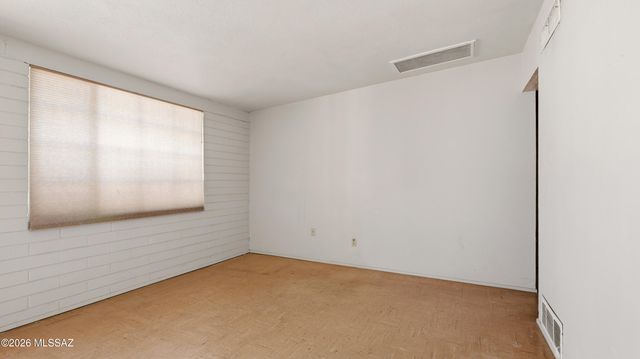 613 W Calle Siglo, Tucson, AZ 85705