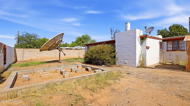 613 W Calle Siglo, Tucson, AZ 85705