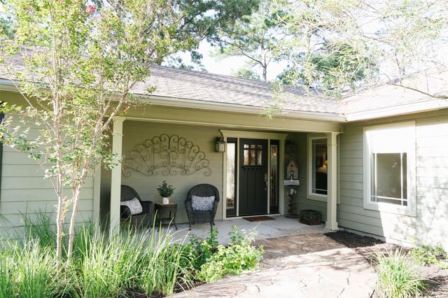 248 JZJ LN, La Grange, TX 78945