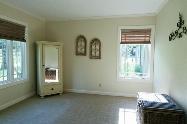 248 JZJ LN, La Grange, TX 78945