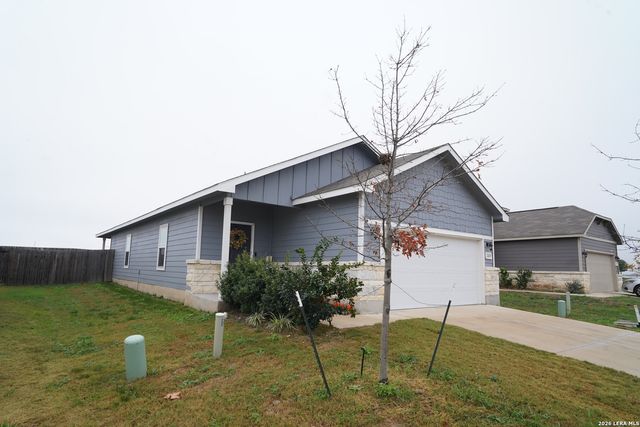 2429 Dielman, Seguin, TX 78155