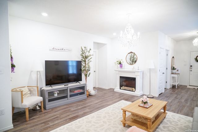 2429 Dielman, Seguin, TX 78155