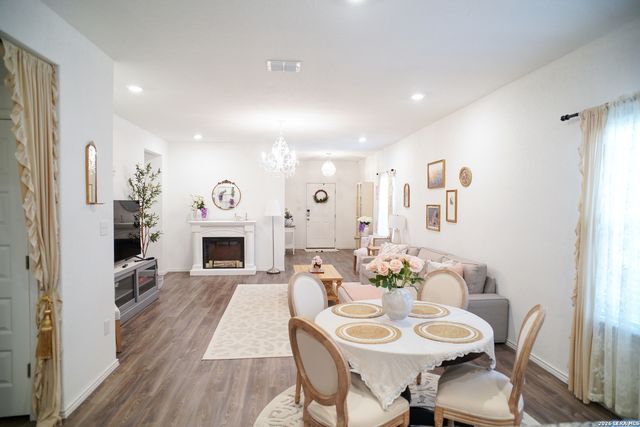 2429 Dielman, Seguin, TX 78155