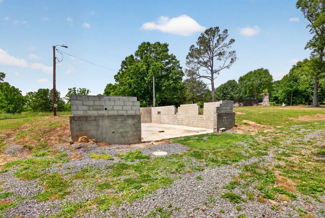 175 Harris Ln, Cookeville, TN 38501