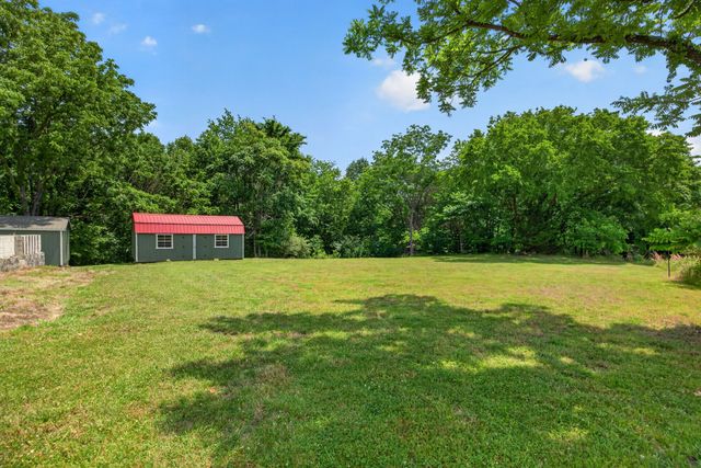 175 Harris Ln, Cookeville, TN 38501