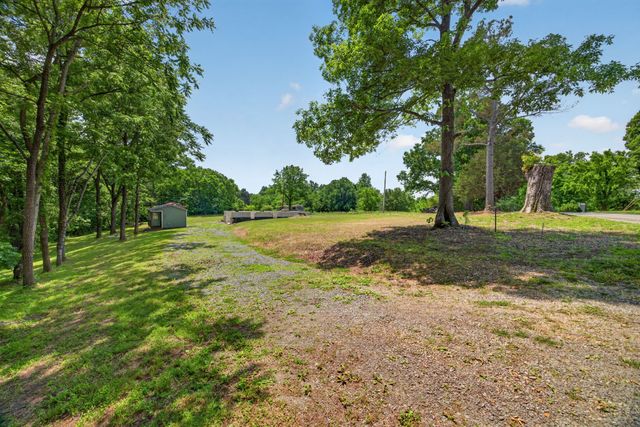 175 Harris Ln, Cookeville, TN 38501