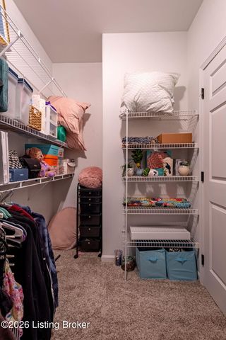 9606 Preston Spring Dr 104, Louisville, KY 40229
