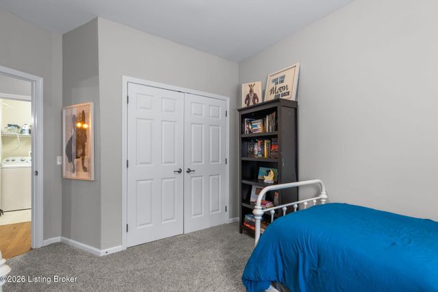 9606 Preston Spring Dr 104, Louisville, KY 40229