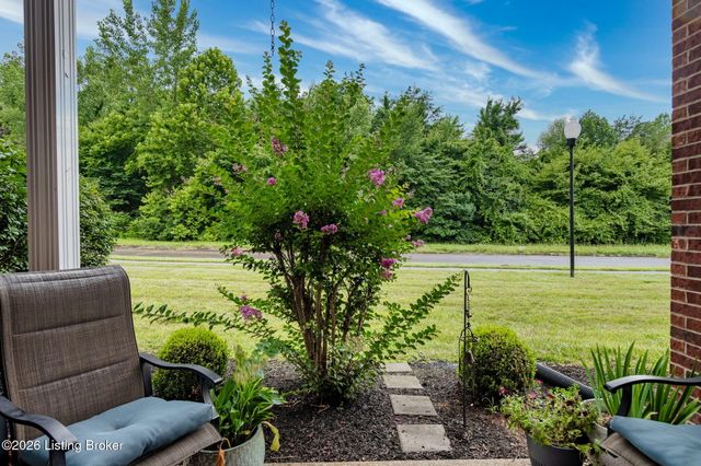 9606 Preston Spring Dr 104, Louisville, KY 40229