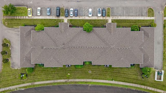 9606 Preston Spring Dr 104, Louisville, KY 40229