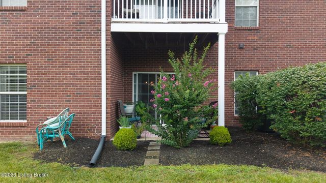 9606 Preston Spring Dr 104, Louisville, KY 40229
