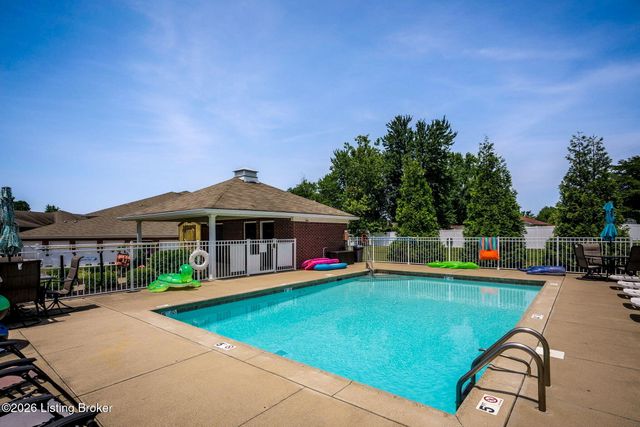 9606 Preston Spring Dr 104, Louisville, KY 40229