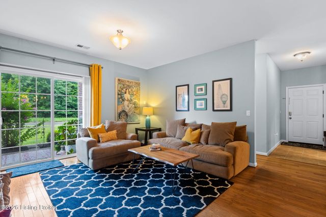 9606 Preston Spring Dr 104, Louisville, KY 40229