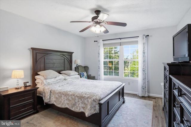 380 GRANNY SMITH RD, Linden, VA 22642