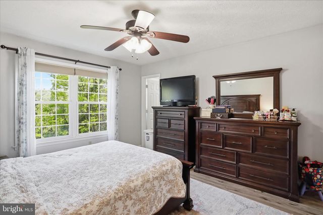 380 GRANNY SMITH RD, Linden, VA 22642