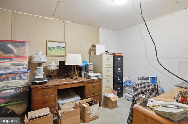 380 GRANNY SMITH RD, Linden, VA 22642