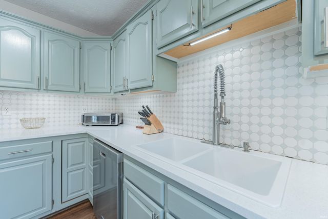 1007 W Countryside Lane, Bloomington, IN 47403