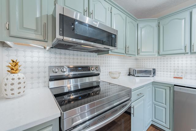 1007 W Countryside Lane, Bloomington, IN 47403