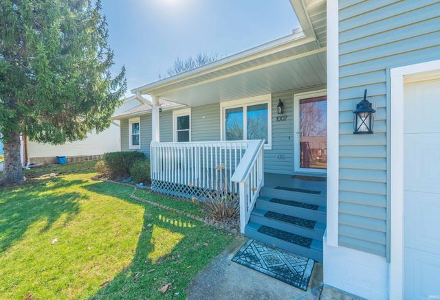 1007 W Countryside Lane, Bloomington, IN 47403