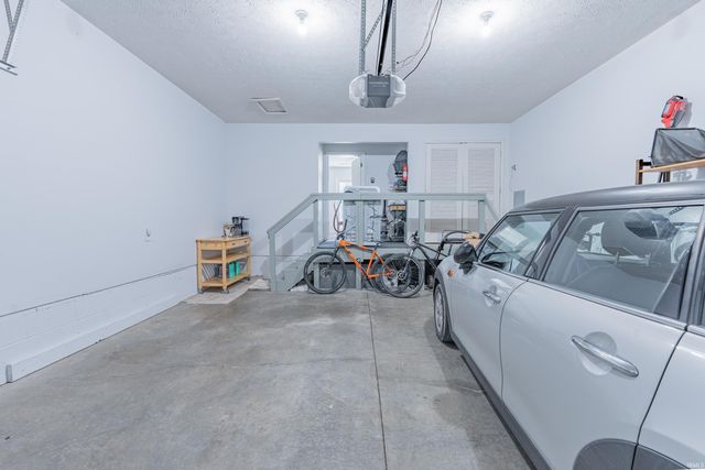 1007 W Countryside Lane, Bloomington, IN 47403