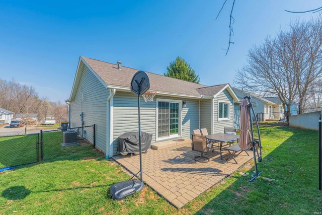 1007 W Countryside Lane, Bloomington, IN 47403