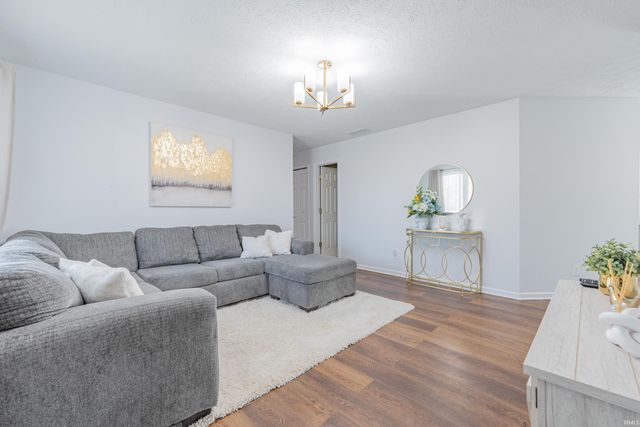 1007 W Countryside Lane, Bloomington, IN 47403