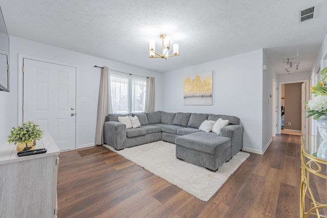 1007 W Countryside Lane, Bloomington, IN 47403