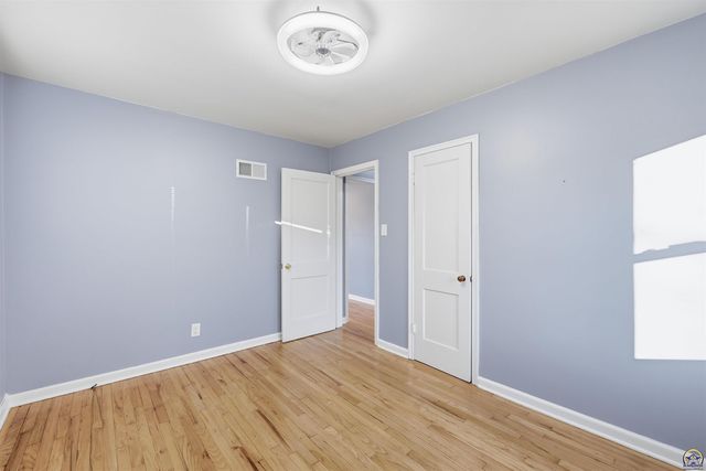 2116 SW Plass AVE, Topeka, KS 66611