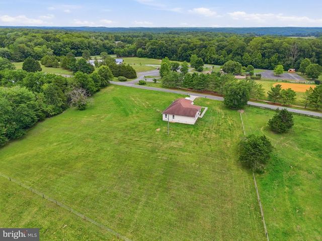 3472 ROCK RUN RD, Goldvein, VA 22720