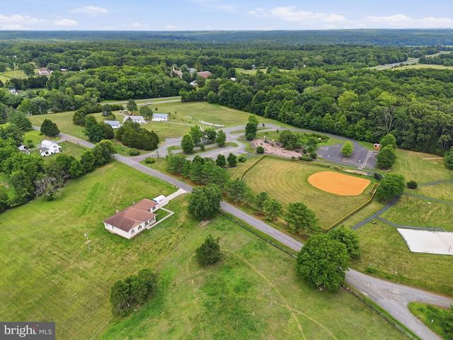 3472 ROCK RUN RD, Goldvein, VA 22720