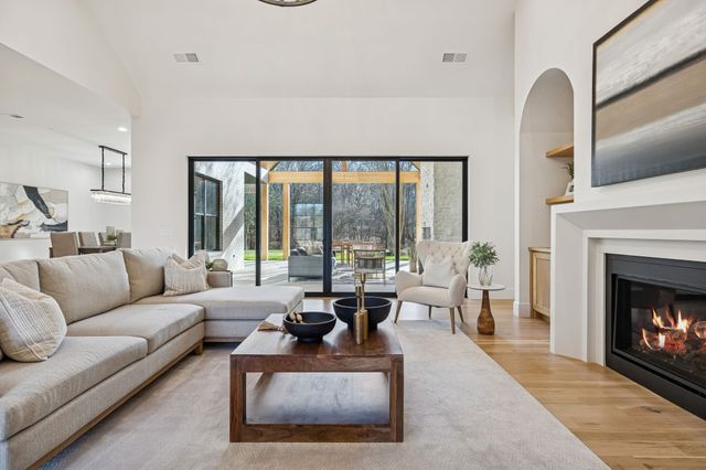 542 Cumberland Hills Dr, Hendersonville, TN 37075