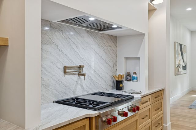 542 Cumberland Hills Dr, Hendersonville, TN 37075