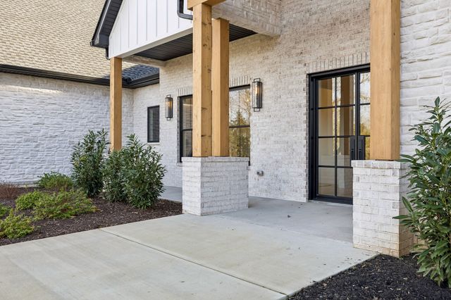 542 Cumberland Hills Dr, Hendersonville, TN 37075