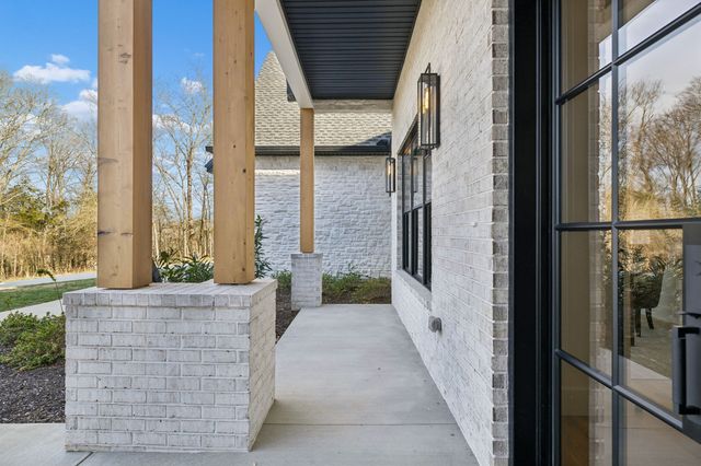 542 Cumberland Hills Dr, Hendersonville, TN 37075