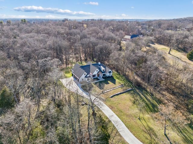 542 Cumberland Hills Dr, Hendersonville, TN 37075