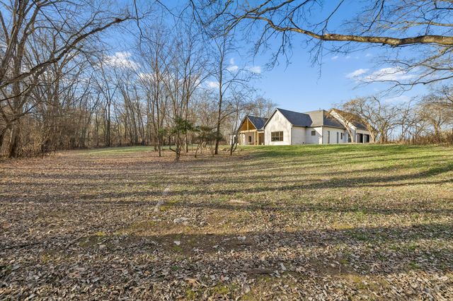 542 Cumberland Hills Dr, Hendersonville, TN 37075
