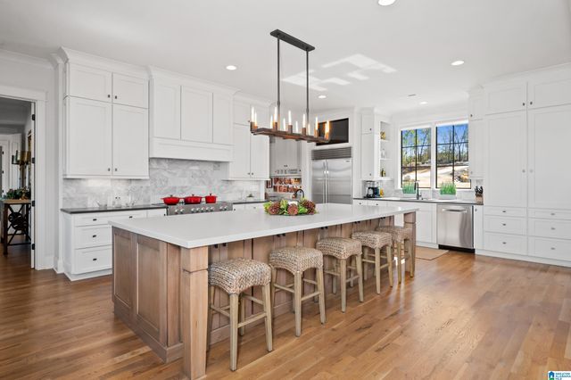 2080 LINDSAY LANE, Chelsea, AL 35043