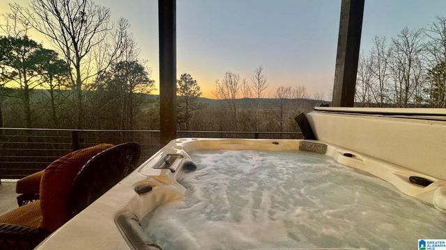 2080 LINDSAY LANE, Chelsea, AL 35043