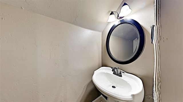 17332 Hardwood Place, Edmond, OK 73012