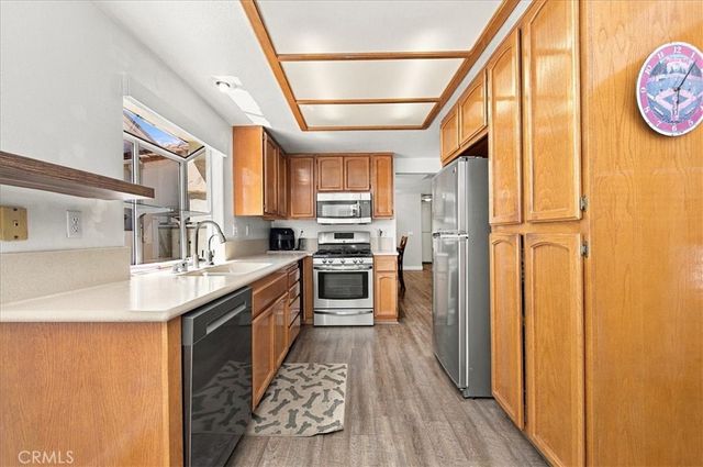 40472 Via Amapola, Murrieta, CA 92562