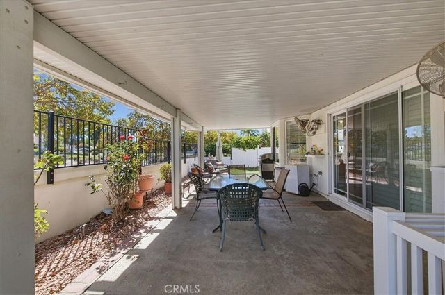 40472 Via Amapola, Murrieta, CA 92562