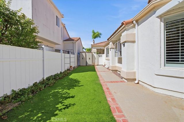 40472 Via Amapola, Murrieta, CA 92562