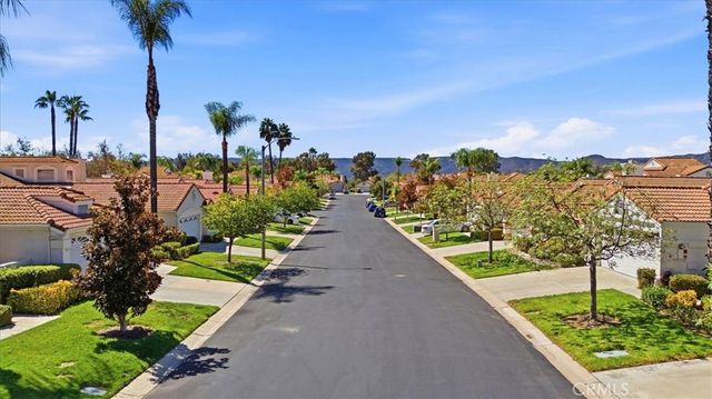 40472 Via Amapola, Murrieta, CA 92562
