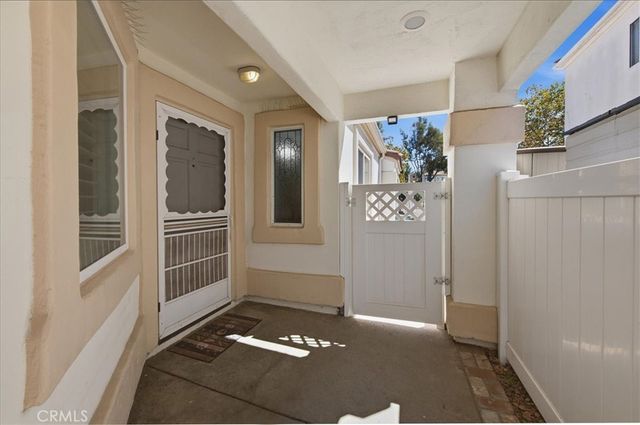 40472 Via Amapola, Murrieta, CA 92562