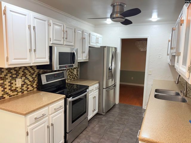 125 N Lake Pointe Drive, Columbia, SC 29229