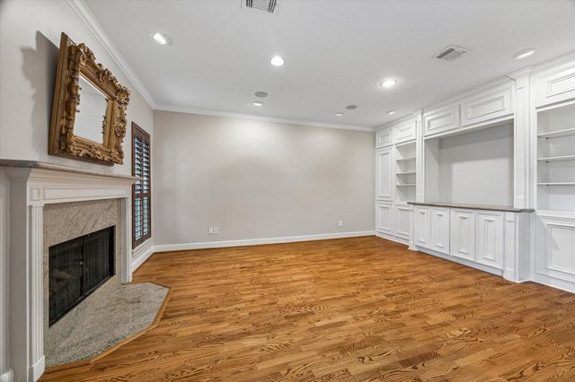 6 Pembrook Court, Bellaire, TX 77401