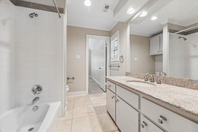 6 Pembrook Court, Bellaire, TX 77401