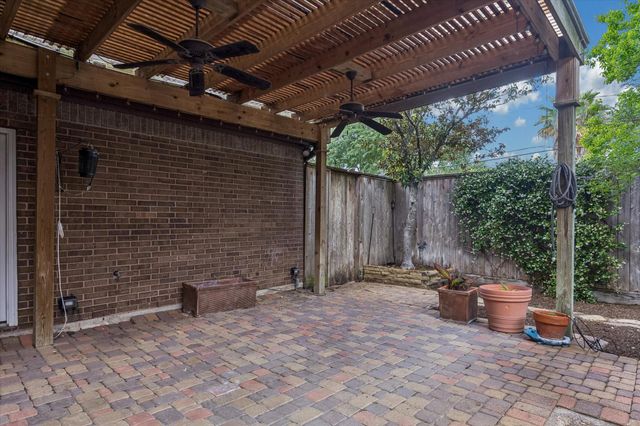 6 Pembrook Court, Bellaire, TX 77401