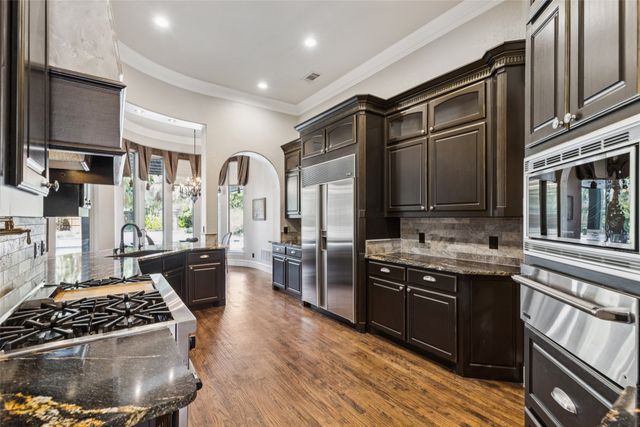 815 Faith Trail, Heath, TX 75032