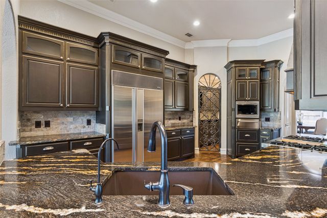815 Faith Trail, Heath, TX 75032